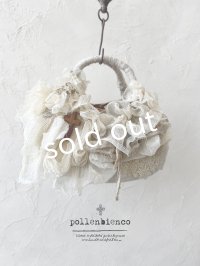 pollenbienco／アンティークレースと十字架のバスケット・D