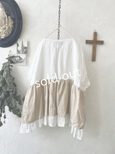 画像4: shizuka's/フレンチ袖レイヤードブラウス・ベージュドット