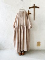 画像10: MARCHE' DE SOEUR／十字架ネックレス付きギャザーワンピース・ピンクベージュ (10)