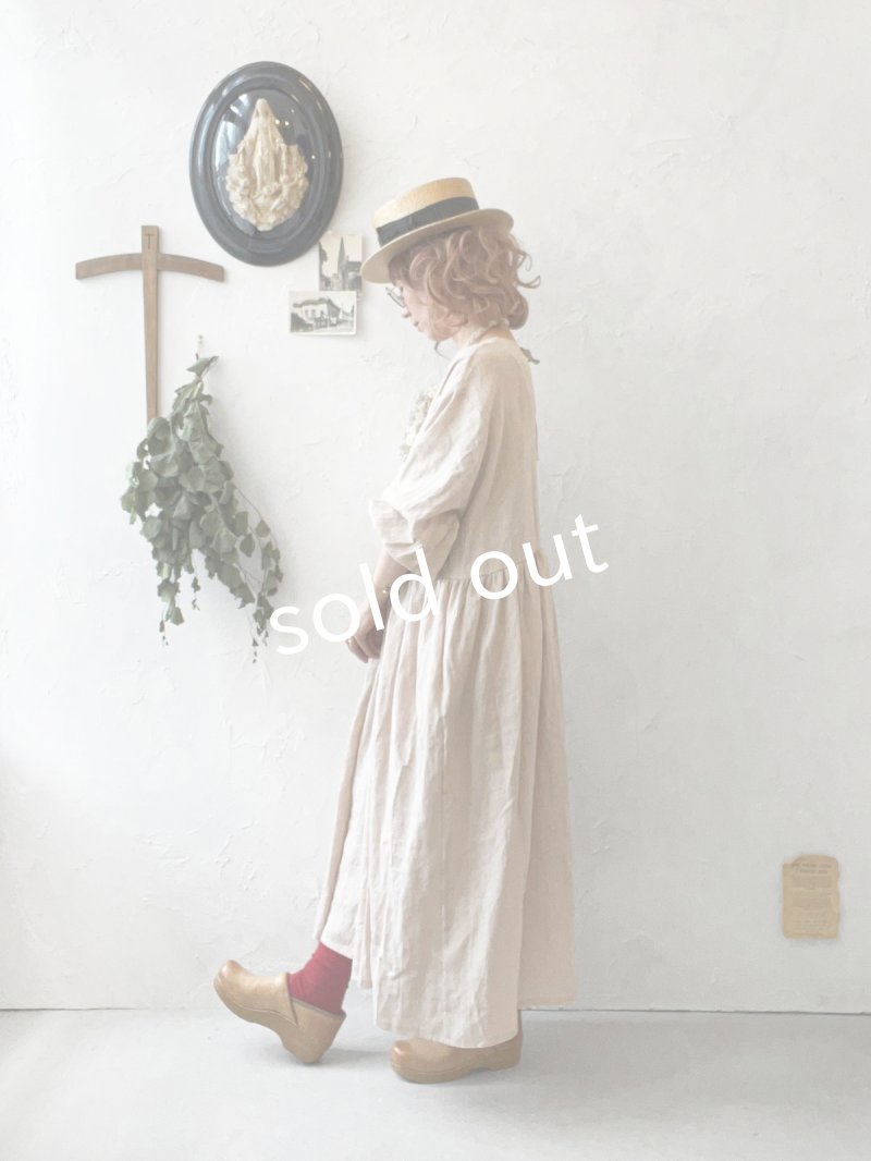 画像14: MARCHE' DE SOEUR／十字架ネックレス付きギャザーワンピース・ピンクベージュ (14)