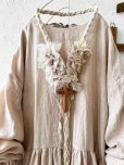 画像3: MARCHE' DE SOEUR／十字架ネックレス付きギャザーワンピース・ピンクベージュ