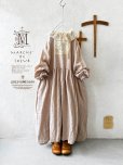 画像1: pollenbienco/アンティークレースのギャザーワンピース・ピンクベージュC (1)