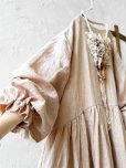画像9: MARCHE' DE SOEUR／十字架ネックレス付きギャザーワンピース・ピンクベージュ