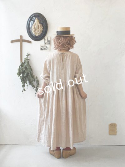 画像15: MARCHE' DE SOEUR／十字架ネックレス付きギャザーワンピース・ピンクベージュ