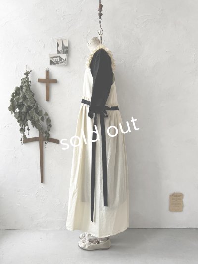 画像11: kosatofuku／フリルショルダーとプリーツリボンのワンピース・ アイボリー