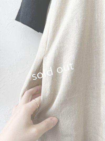 画像8: kosatofuku／レースフリルショルダーのサロペットワンピース・生成り