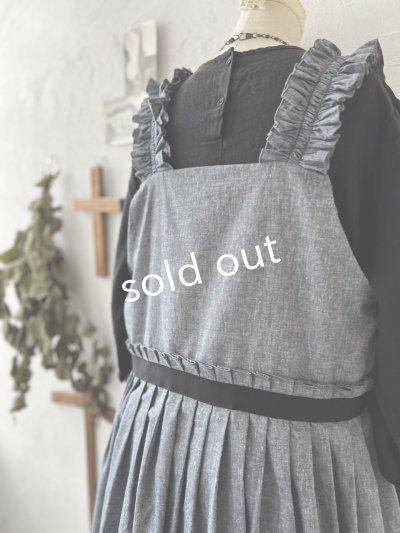 画像13: kosatofuku／フリルショルダーとプリーツリボンのワンピース・デニム