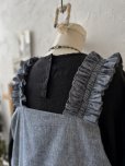 画像11: kosatofuku／フリルショルダーとプリーツリボンのワンピース・デニム