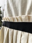 画像5: kosatofuku／フリルショルダーとプリーツリボンのワンピース・ アイボリー