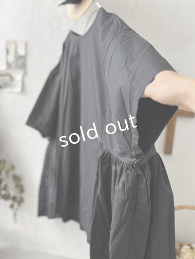 画像3: je suis comme je suis/サイドギャザーブラウス・黒