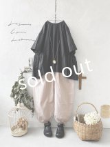 je suis comme je suis/サイドギャザーブラウス・黒