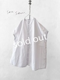 seasew.／301 スリーブレスノーカラーブラウス・ライトグレー