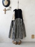 画像2: Avenue／サイドリボンノースリワンピース・黒×ギンガム (2)