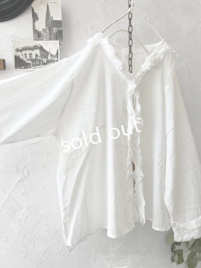 画像14: SO／カーブフリルブラウス・アプリコットベージュ