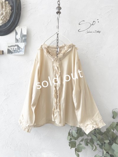 画像4: SO／カーブフリルブラウス・アプリコットベージュ