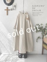MARCHE' DE SOEUR／Ａラインフードワンピース・生成り