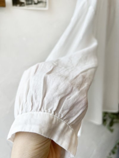 画像10: SO／フリル襟ブラウス・アプリコットベージュ