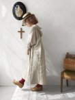 画像15: MARCHE' DE SOEUR／Ａラインフードワンピース・生成り (15)