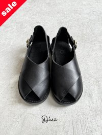【30%OFF SALE】Diu／本革ロリエサンダル・黒【Ｌ】