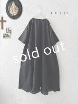 TUTIE./フレアワンピース・ブラック