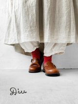 Diu／本革ベルトシューズ・ブラウン