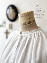 SO／フリル襟ブラウス・オフ