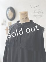 SO／ティペット付きギャザーワンピース・ブラック