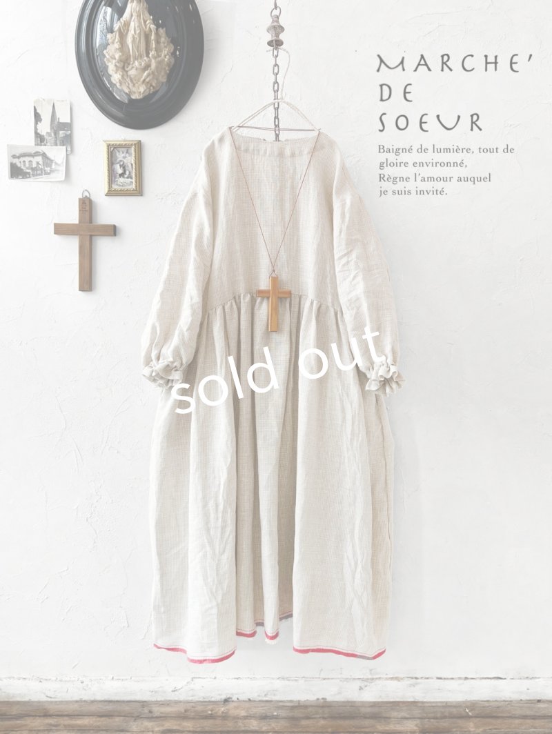 画像1: MARCHE' DE SOEUR／ギャザーワンピース・赤耳ミリチェック (1)