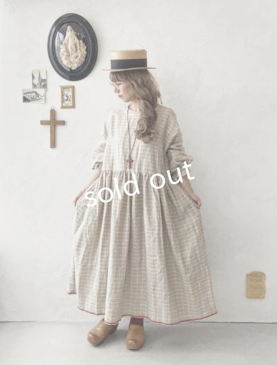 画像11: MARCHE' DE SOEUR／ギャザーワンピース・赤耳ウィンドウペン