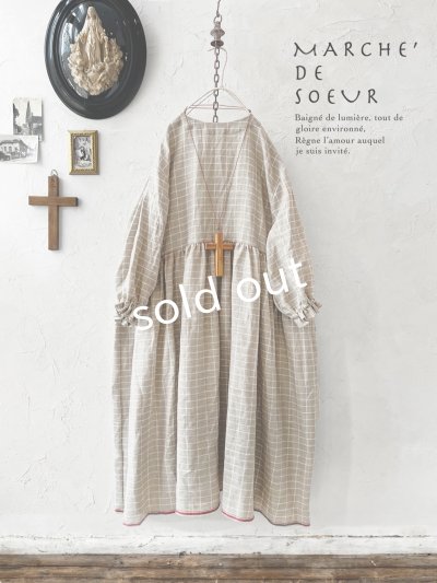 画像1: MARCHE' DE SOEUR／ギャザーワンピース・赤耳ウィンドウペン