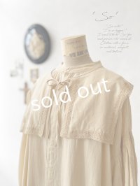 SO／ティペット付きギャザーワンピース・アプリコットベージュ