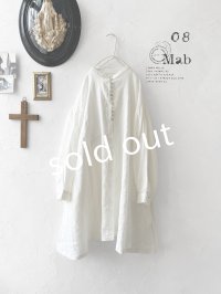 08mab/ボタンチュニック・オフ