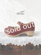 dansko／リラ・Red