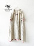 画像1: mifumi／コラボ刺繍yuiワンピース・赤耳チェック (1)