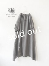mifumi／コラボ刺繍yuiワンピース・濃灰