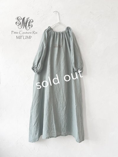 画像1: mifumi／コラボ刺繍yuiワンピース・モスグリーン