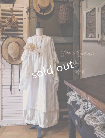 画像8: mifumi／そよかブラウス・きなりベージュ刺繍