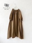 画像1: mifumi／コラボ刺繍yuiワンピース・アンティークブラウン (1)