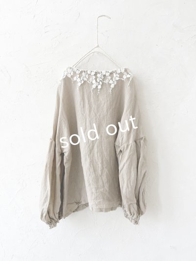 画像5: mifumi／お花たちのブラウス・麻色