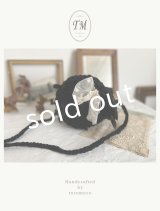 toromeco／裂き編みマカロンポシェット・black