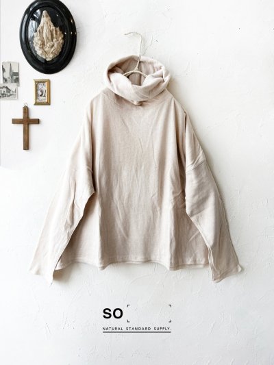 画像1: SO/表出しタートルプルオーバー・ベージュ