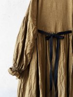画像3: MARCHE' DE SOEUR／ラッフルウエストリボンワンピース・マスタードブラウン (3)