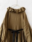 画像2: MARCHE' DE SOEUR／ラッフルウエストリボンワンピース・マスタードブラウン (2)