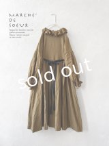 MARCHE' DE SOEUR／ラッフルウエストリボンワンピース・マスタードブラウン