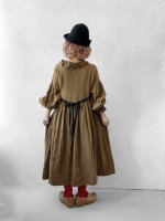 画像17: MARCHE' DE SOEUR／ラッフルウエストリボンワンピース・マスタードブラウン (17)