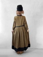 画像16: MARCHE' DE SOEUR／ラッフルウエストリボンワンピース・マスタードブラウン (16)