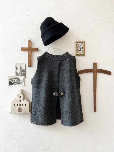画像4: SO／後ろボタンニットベスト・チャコール