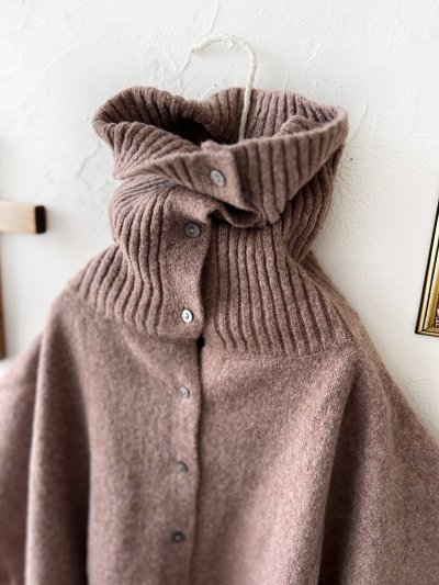 画像2: 08mab/もちもちニットポンチョ・モカ