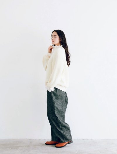 画像13: MAGALI /クォーターニットフリルプルオーバー・アイボリー