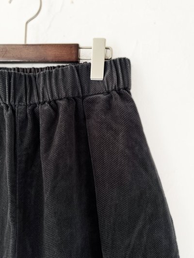 画像2: SO／綾コーデュロイカーブパンツ・チャコール